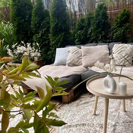 Botanical Escape Apartment Warsaw