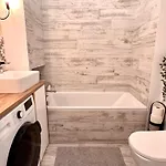 Botanical Escape Apartment Warschau